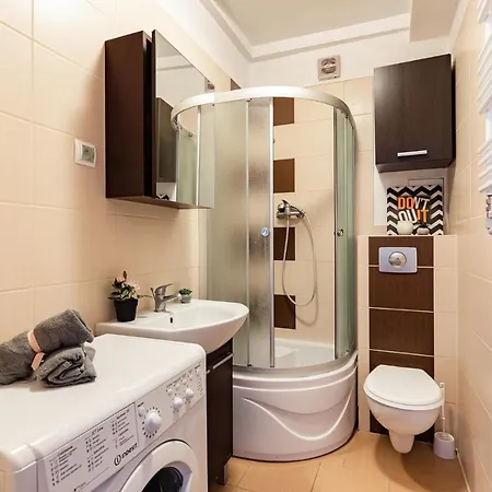 Superapart Dzielna 9a * Varšava