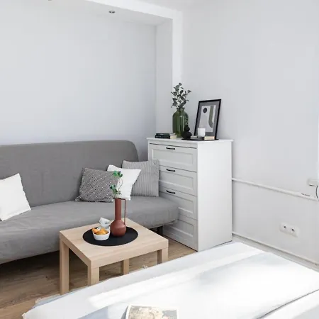Апартаменты Superapart Dzielna 9a